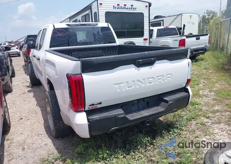 2025 Toyota Tundra Sr 4Wd z USA, uszkodzony, nr VIN 5TFKB5DA4SX280387